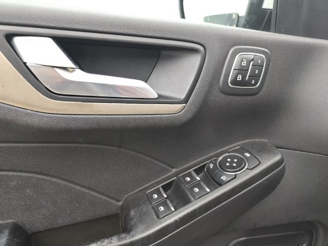 Used 2022 Ford Escape SEL w/ Technology Package FWD image 22