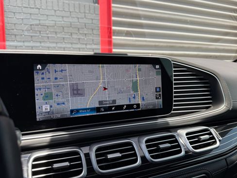 Used 2021 Mercedes-Benz Maybach GLS 600 4MATIC image 56