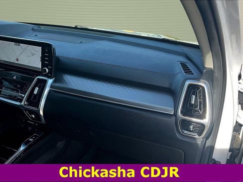 Used 2022 Kia Sorento SX image 27