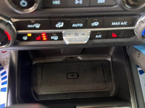 Used 2023 Ford Bronco Wildtrak image 22