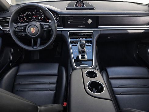 Used 2023 Porsche Panamera Platinum Edition image 18