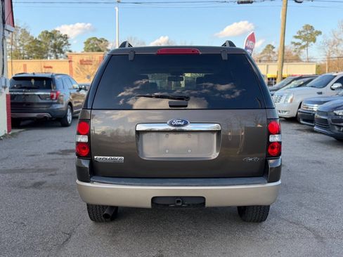 Used 2008 Ford Explorer Eddie Bauer image 7