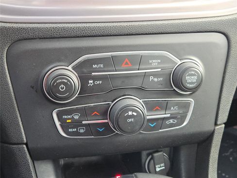 Certified 2023 Dodge Charger SXT image 29