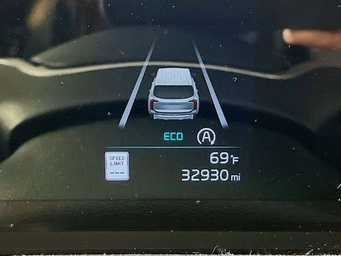 Used 2023 Kia Telluride S w/ S Sunroof Package image 9