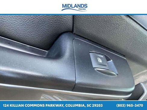 Used 2018 Chevrolet Silverado 1500 LT w/ All Star Edition AWD/4WD image 18