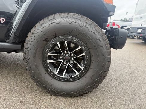 Used 2026 Jeep Wrangler Rubicon AWD/4WD image 4