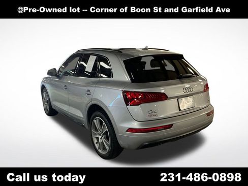 Used 2020 Audi Q5 2.0T Premium Plus w/ Premium Plus Package AWD/4WD image 3