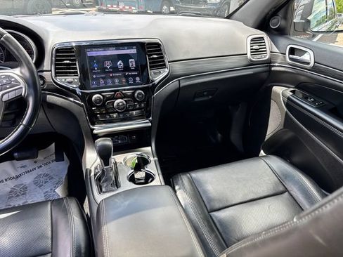 Used 2020 Jeep Grand Cherokee Limited w/ Luxury Group II AWD/4WD image 12