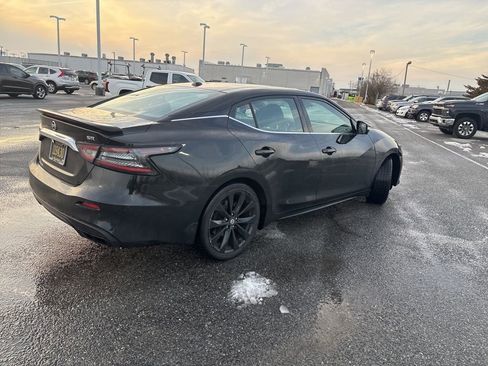 Used 2020 Nissan Maxima SR w/ Sport Mat Group image 7