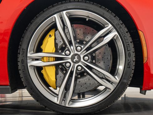 Used 2020 Ferrari GTC4Lusso image 39