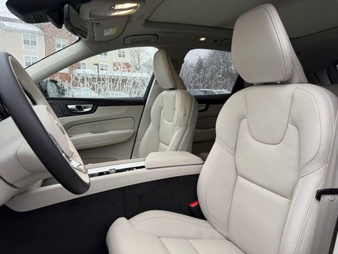 New 2026 Volvo XC60 B5 Ultra w/ Climate Package image 15