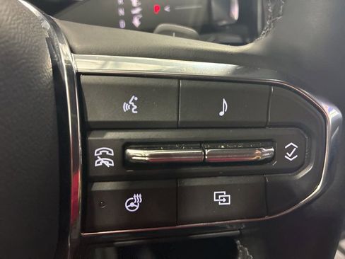 Used 2026 GMC Acadia Elevation w/ Elevation Premium Package AWD/4WD image 22