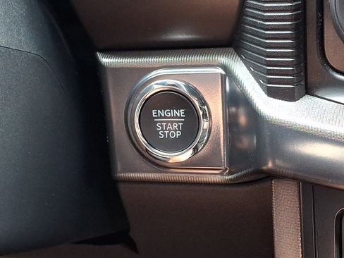Certified 2025 Ford F150 Platinum AWD/4WD image 26