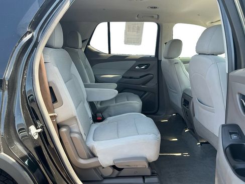 Used 2019 Chevrolet Traverse LT FWD image 23