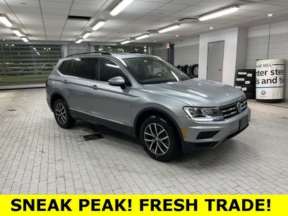 Used 2020 Volkswagen Tiguan SE w/ Panoramic Sunroof Package