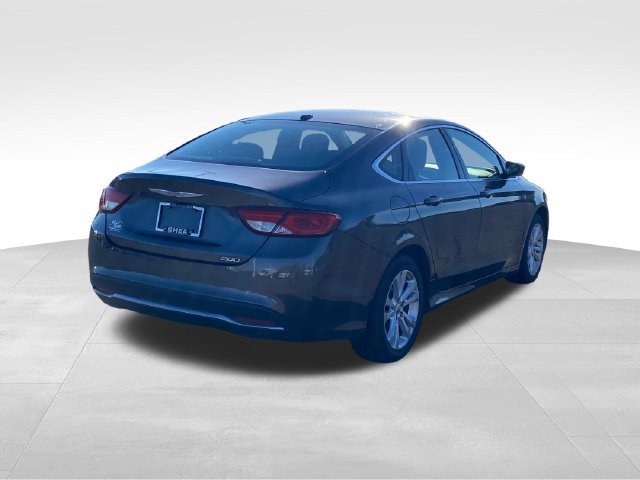 Used 2016 Chrysler 200 Limited w/ Convenience Group FWD image 2