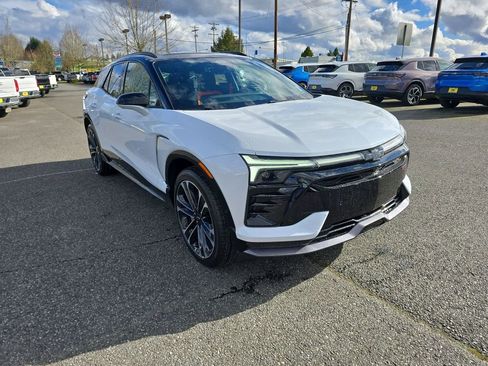 New 2026 Chevrolet Blazer EV SS image 8