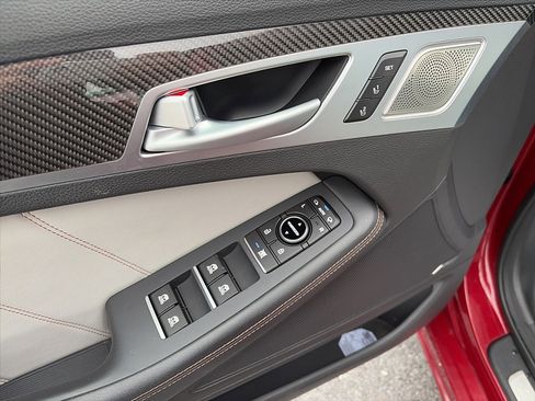 Used 2018 Genesis G80 3.3T Sport image 14