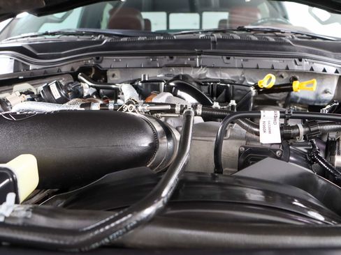 Used 2019 Ford F250 Platinum w/ Platinum Ultimate Package image 33