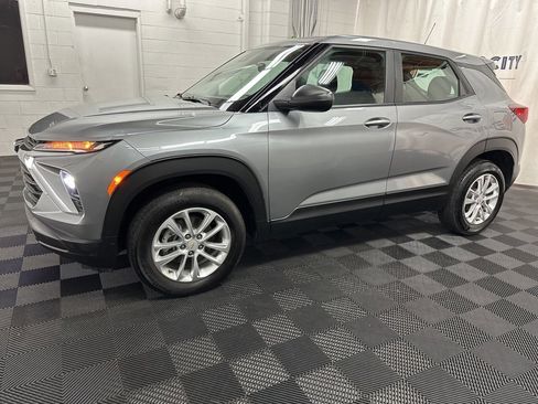 Used 2024 Chevrolet TrailBlazer LS image 5