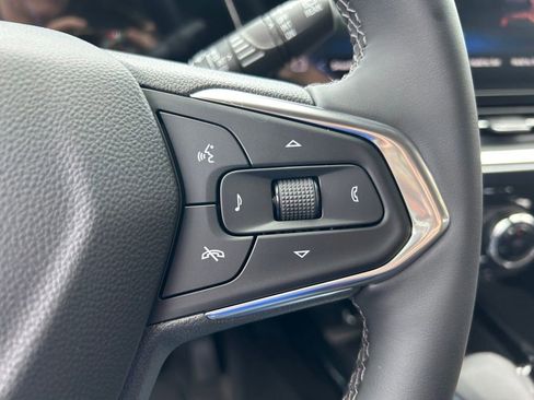 New 2026 Chevrolet Trax ACTIV w/ Sunroof Package FWD image 24