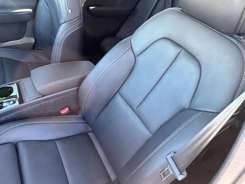 New 2026 Volvo XC40 B5 Ultra w/ Protection Package Premier image 19