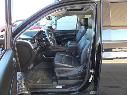 Used 2018 Chevrolet Tahoe LT w/ RST Edition image 22