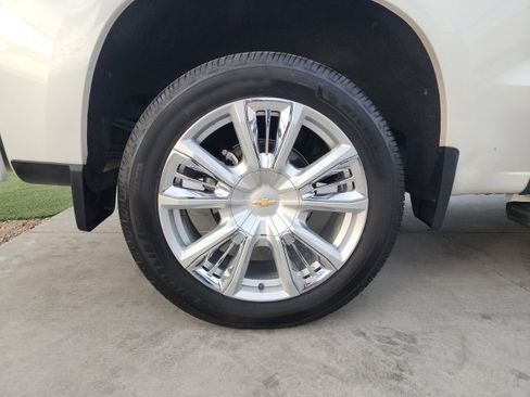 Used 2024 Chevrolet Silverado 1500 High Country image 19