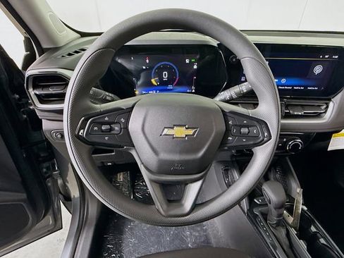 New 2026 Chevrolet TrailBlazer LT w/ Driver Confidence Package AWD/4WD image 13