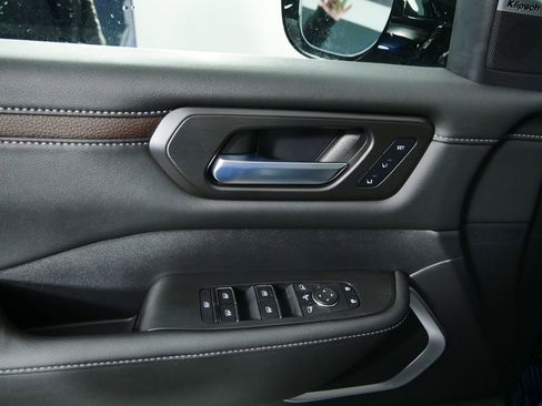 New 2025 Nissan Armada Platinum image 18