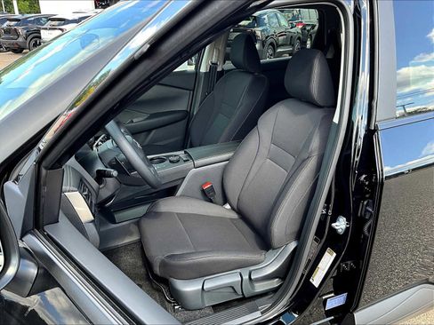 New 2026 Nissan Rogue S image 11