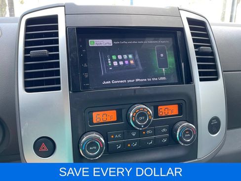 Used 2015 Nissan Frontier SV w/ SV Value Truck Package RWD image 8