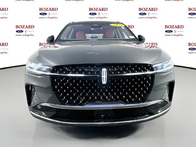 Used 2025 Lincoln Nautilus Black Label AWD/4WD image 2