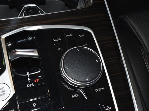 Certified 2024 BMW X7 xDrive40i AWD/4WD image 18