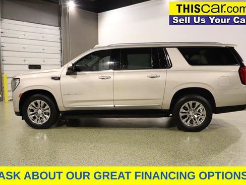 Used 2021 GMC Yukon XL Denali RWD image 5