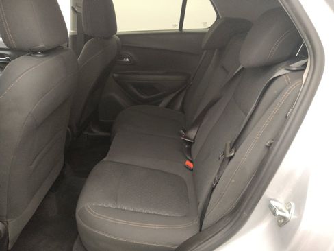 Used 2020 Chevrolet Trax LS w/ Tint and Cruise Package FWD image 18