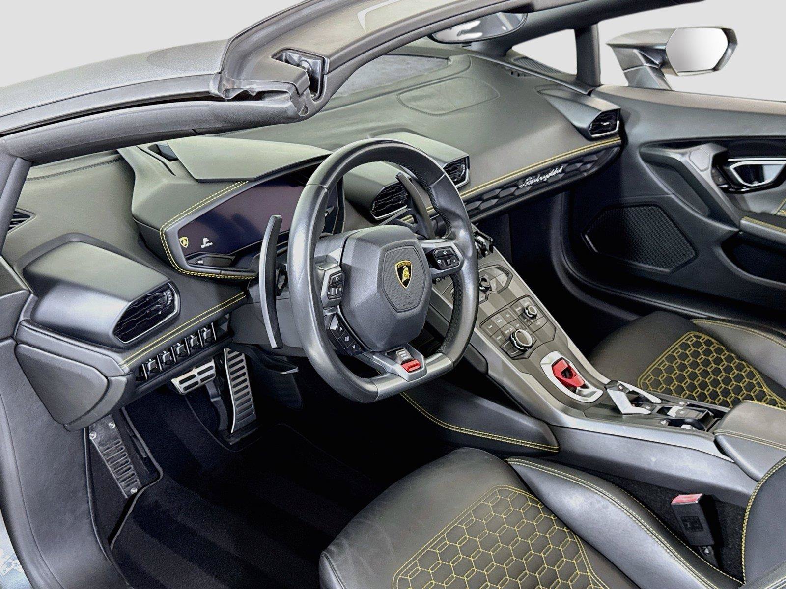 Used 2017 Lamborghini Huracan LP 580-2 RWD image 12