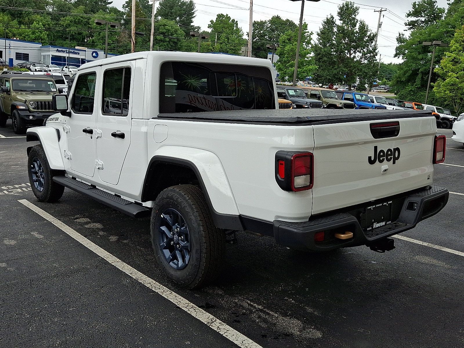 New 2026 Jeep Gladiator Sport AWD/4WD image 4