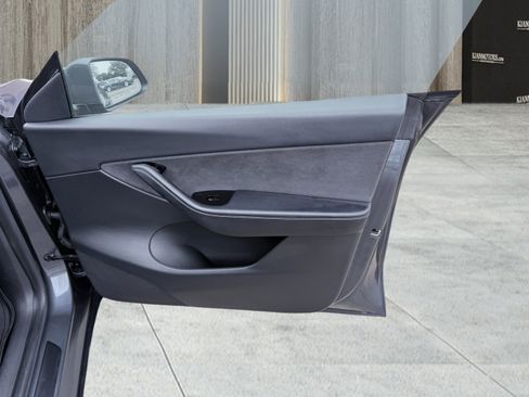 Used 2020 Tesla Model Y Performance image 45
