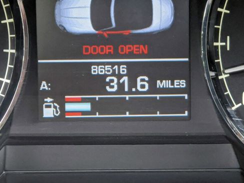 Used 2010 Jaguar XK Convertible image 18