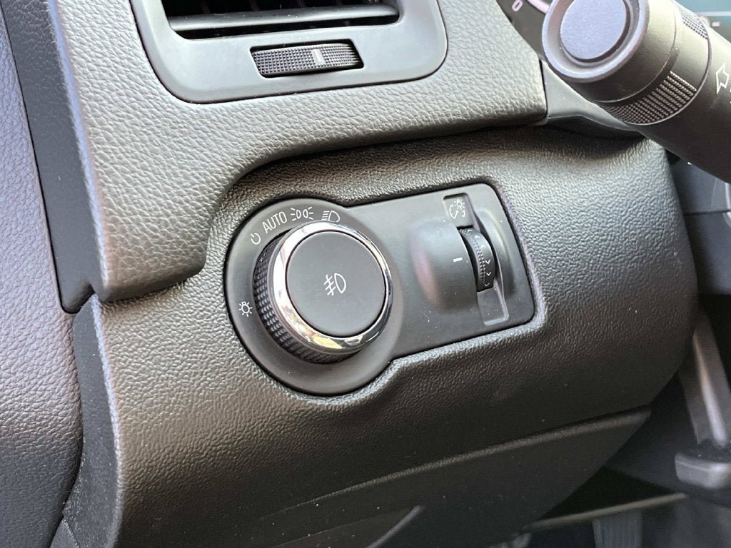 Used 2015 Buick Regal Premium FWD image 28
