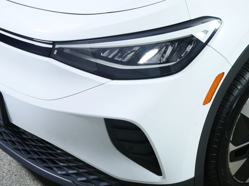 Certified 2021 Volkswagen ID.4 Pro image 16