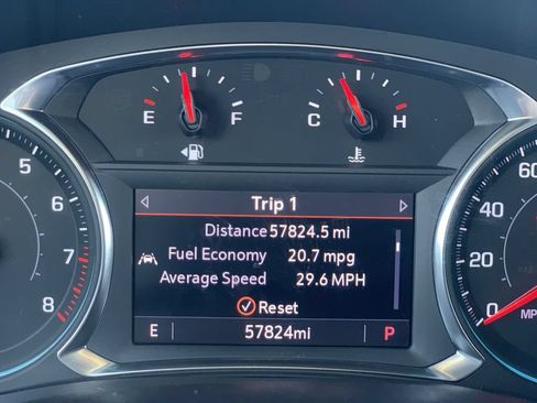 Certified 2023 Chevrolet Traverse LT FWD image 10