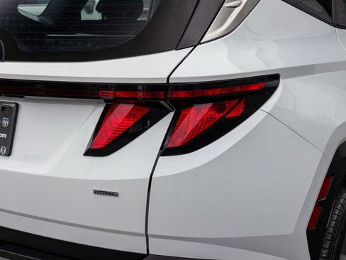 Used 2023 Hyundai Tucson SE image 36