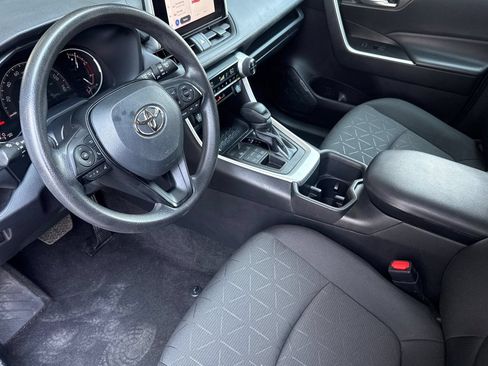 Used 2023 Toyota RAV4 XLE AWD/4WD image 9