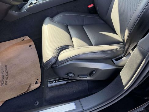 New 2026 Volvo XC90 T8 Ultra w/ Protection Package Premier image 16