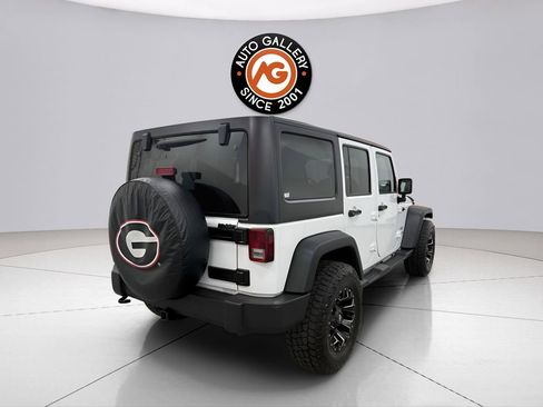 Used 2018 Jeep Wrangler Unlimited Sport S AWD/4WD image 3