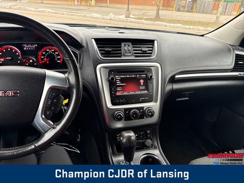 Used 2015 GMC Acadia SLE image 14