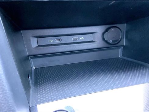 Used 2025 Volkswagen Taos S image 34