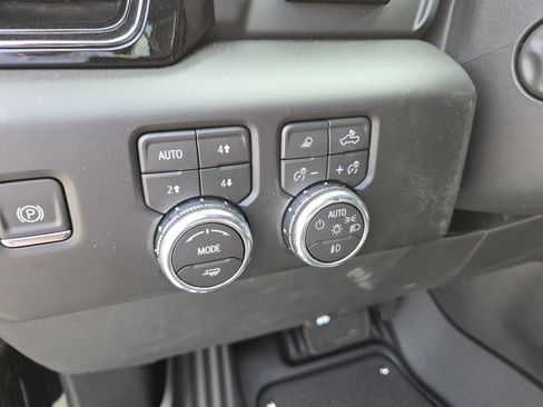 New 2026 GMC Sierra 1500 AT4X AWD/4WD image 6